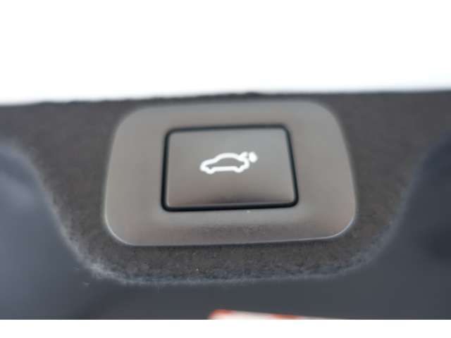 TOYOTA CROWN CROSSOVER 2023