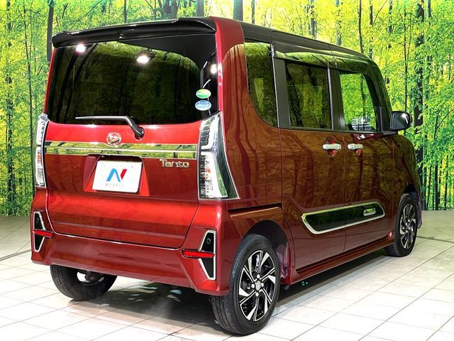 DAIHATSU TANTO CUSTOM 4WD 2020