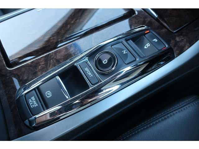 HONDA LEGEND HYBRID 2015