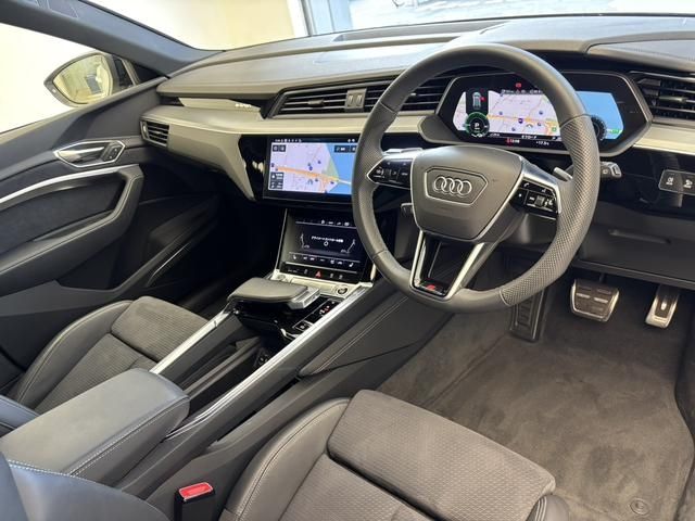 AUDI AUDI Q8 e-tron 2024