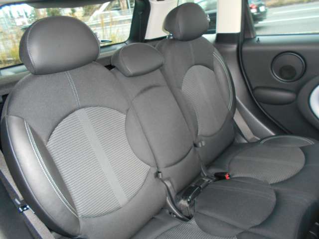 BMW BMW MINI COOPER D CROSSOVER 2016