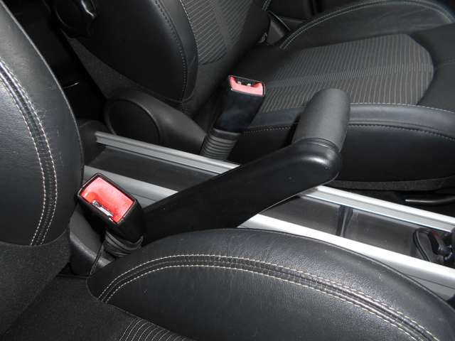 BMW BMW MINI COOPER D CROSSOVER 2016