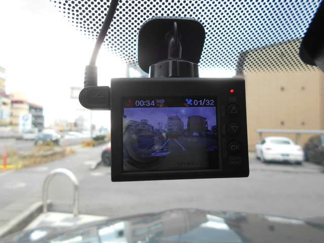 BMW BMW MINI COOPER D CROSSOVER 2016