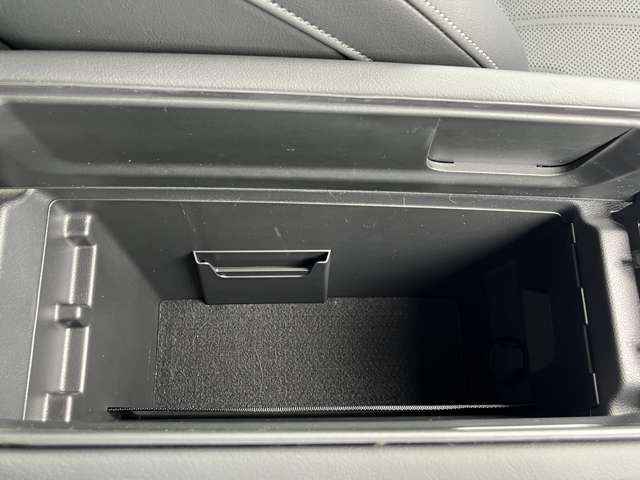 VOLKSWAGEN VOLKSWAGEN PASSAT wagon 2025