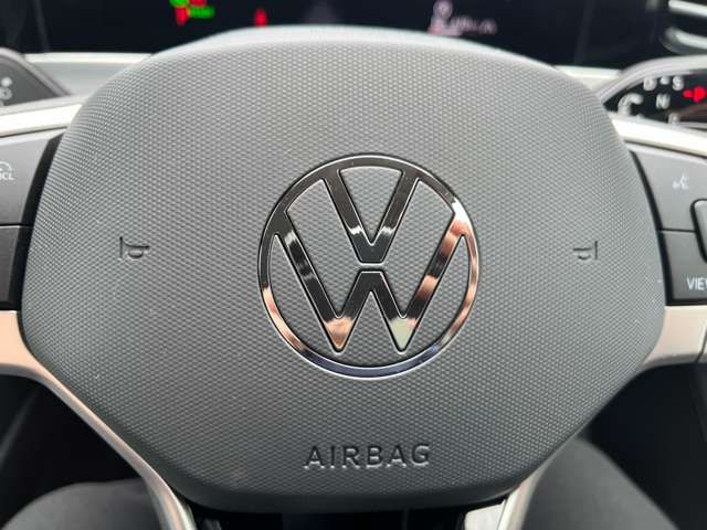 VOLKSWAGEN VOLKSWAGEN PASSAT wagon 2025