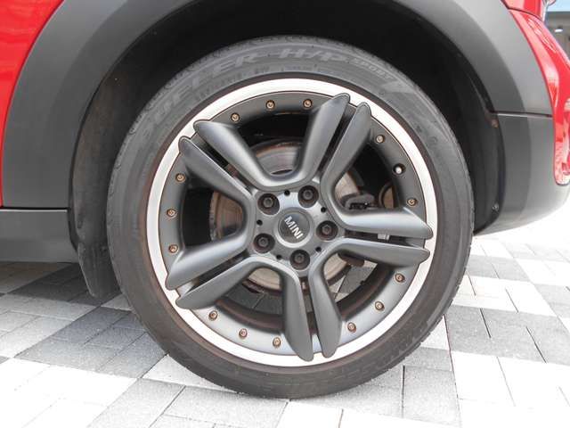 BMW BMW MINI COOPER SD CROSSOVER 2015