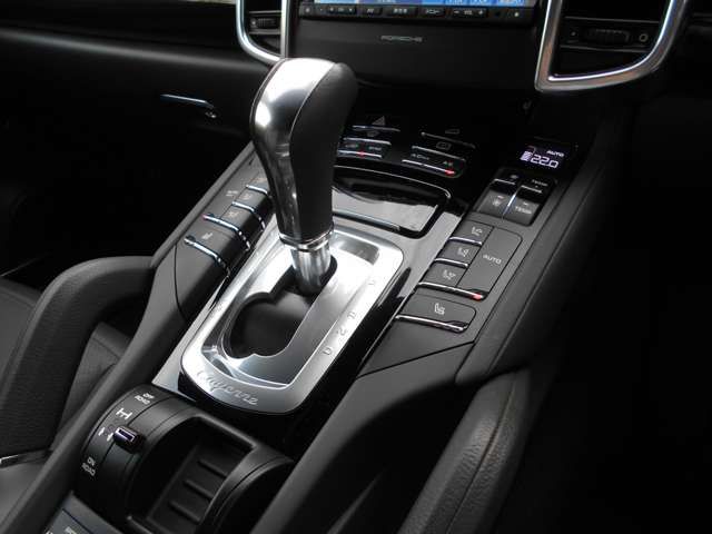 PORSCHE PORSCHE Cayenne 2015