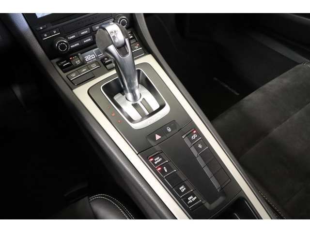 PORSCHE PORSCHE 911 2017