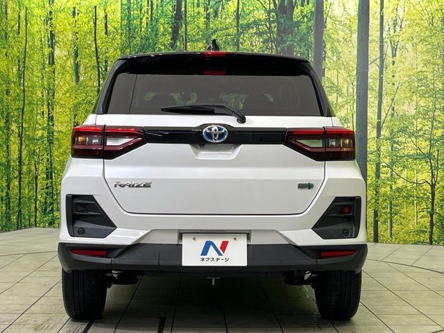 TOYOTA RAIZE HYBRID 2022