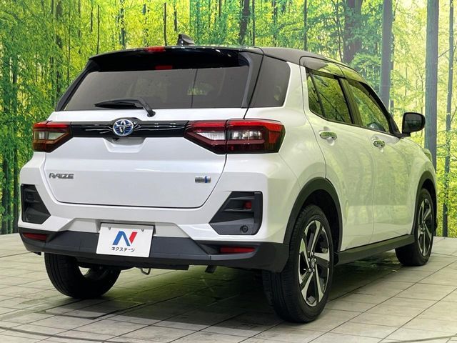 TOYOTA RAIZE HYBRID 2022