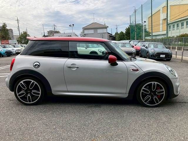 BMW MINI 2019