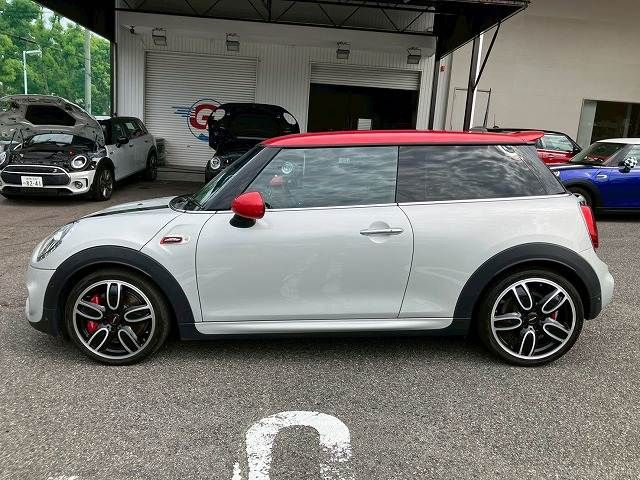 BMW MINI 2019