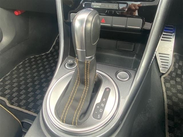 VOLKSWAGEN VOLKSWAGEN The BEETLE 2017