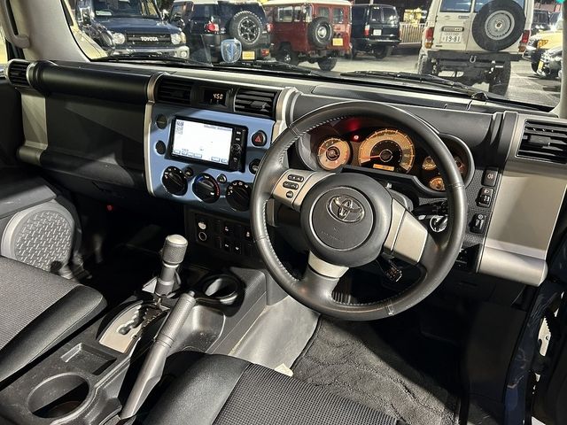 TOYOTA FJ CRUISER 4WD 2016