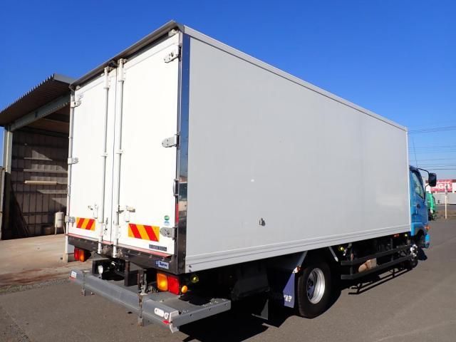 MITSUBISHI FUSOU FIGHTER 2014