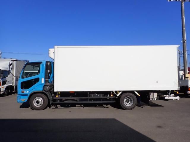 MITSUBISHI FUSOU FIGHTER 2014