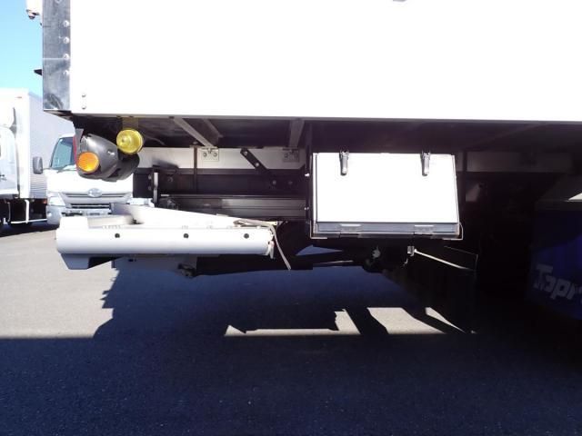 MITSUBISHI FUSOU FIGHTER 2014