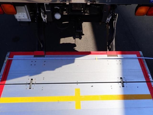 MITSUBISHI FUSOU FIGHTER 2014