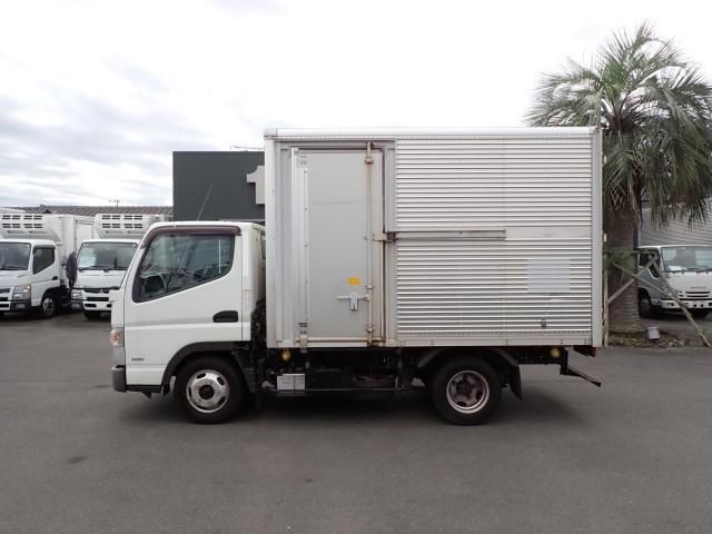 MITSUBISHI CANTER 2016