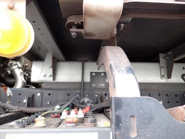 MITSUBISHI CANTER 2016