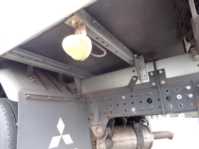 MITSUBISHI CANTER 2016