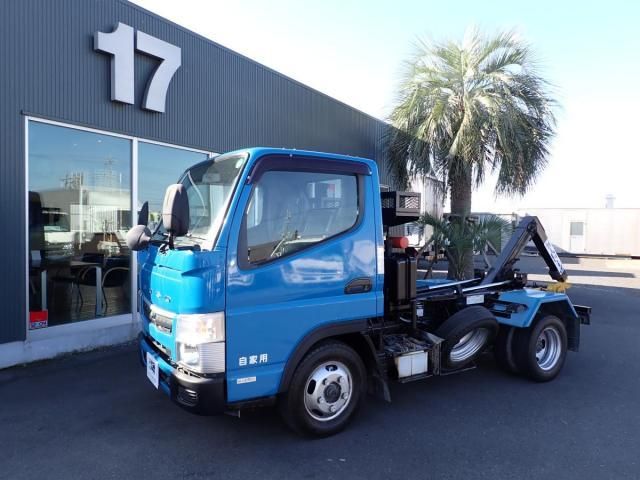 MITSUBISHI CANTER 2018