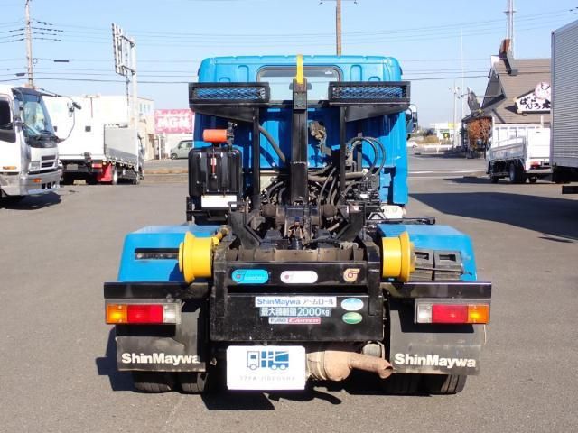 MITSUBISHI CANTER 2018