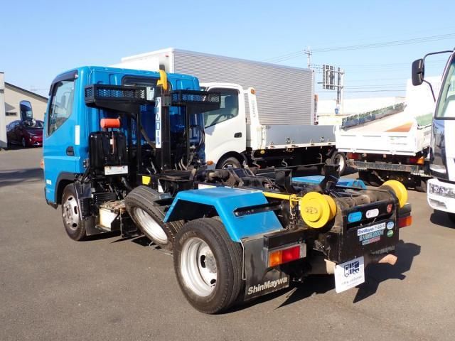 MITSUBISHI CANTER 2018