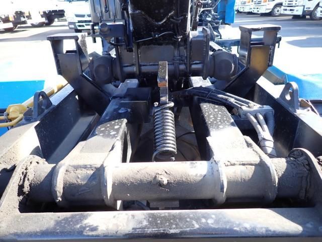 MITSUBISHI CANTER 2018