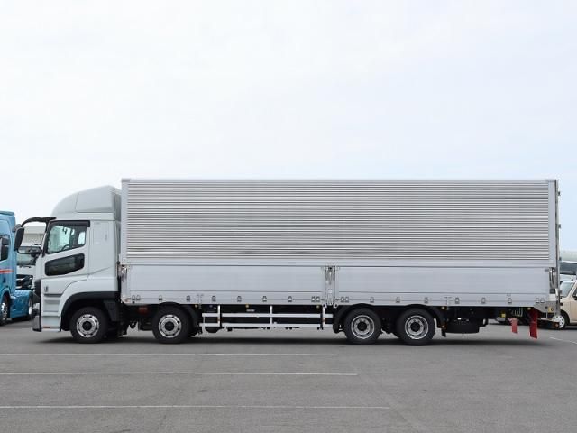 MITSUBISHI FUSOU SUPER GREAT 2025