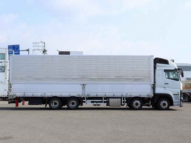 MITSUBISHI FUSOU SUPER GREAT 2025