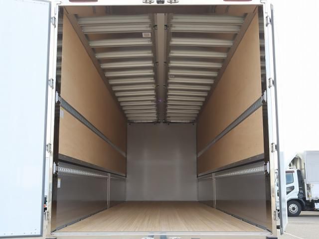 MITSUBISHI FUSOU SUPER GREAT 2025