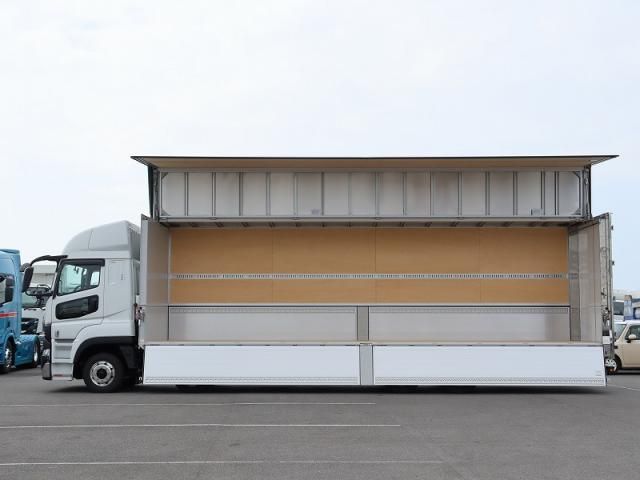 MITSUBISHI FUSOU SUPER GREAT 2025