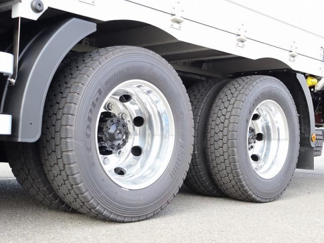 MITSUBISHI FUSOU SUPER GREAT 2025