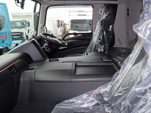 MITSUBISHI FUSOU SUPER GREAT 2025