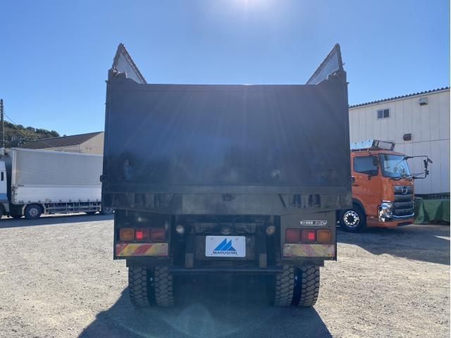 MITSUBISHI FUSOU SUPER GREAT 2015