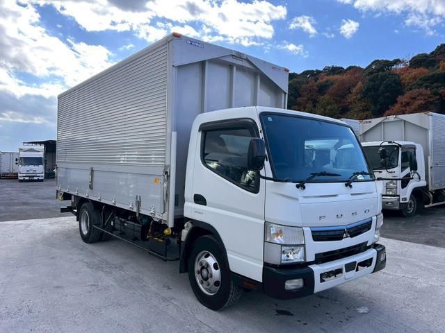 MITSUBISHI CANTER 2020