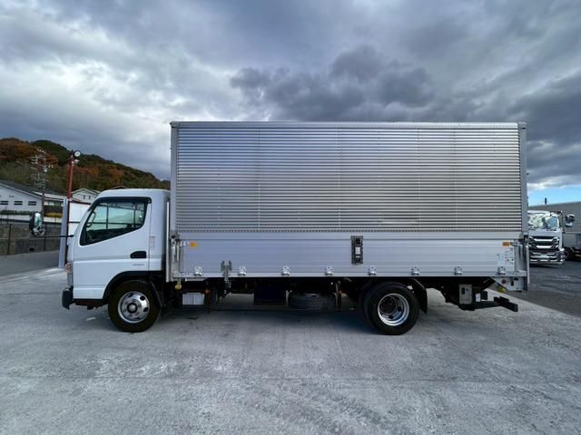 MITSUBISHI CANTER 2020