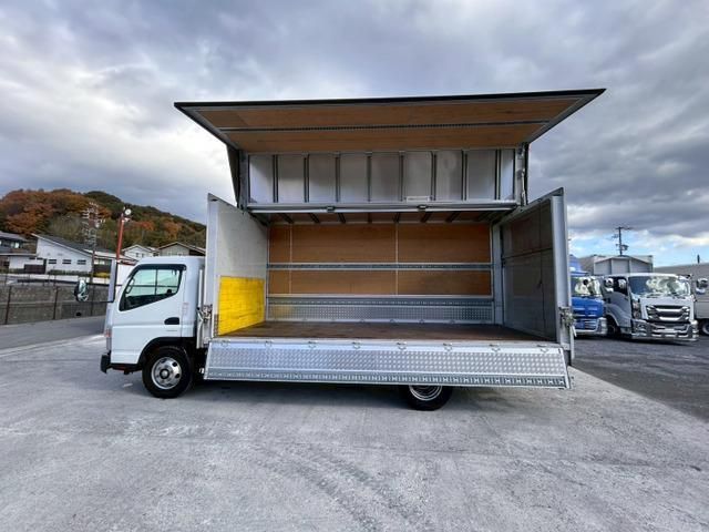 MITSUBISHI CANTER 2020