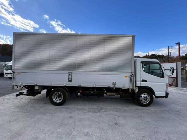 MITSUBISHI CANTER 2020