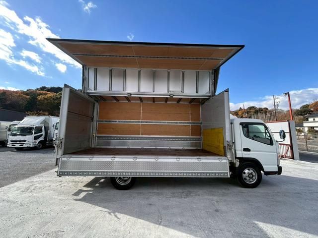 MITSUBISHI CANTER 2020