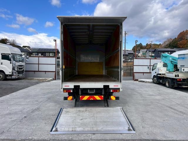 MITSUBISHI CANTER 2020