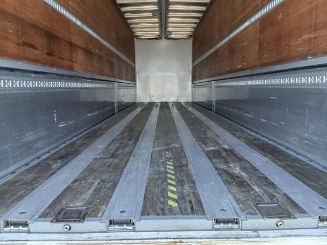 NISSAN DIESEL Quon 2014