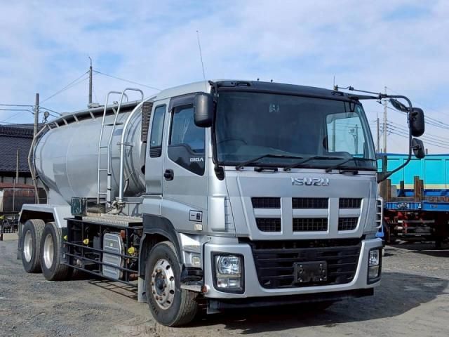 ISUZU GIGA 2014