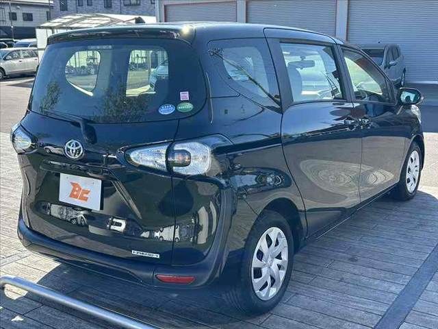 TOYOTA SIENTA 2016