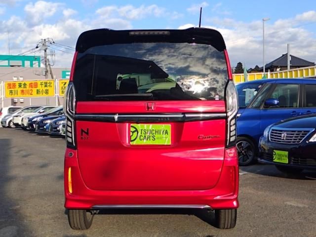 HONDA N BOX CUSTOM 2021