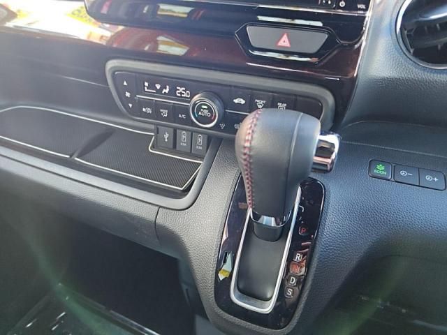 HONDA N BOX CUSTOM 2021