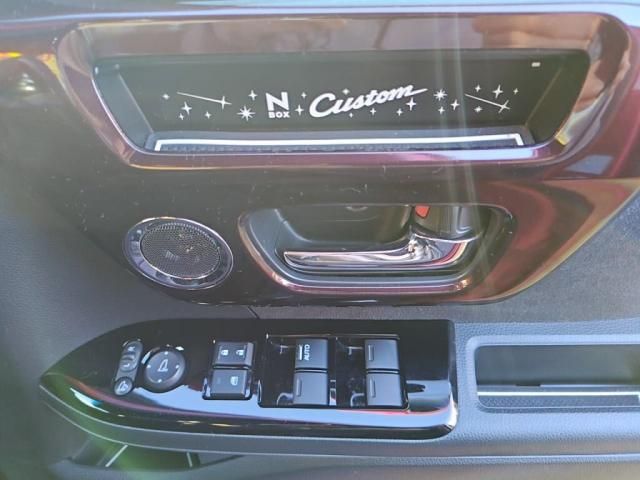 HONDA N BOX CUSTOM 2021