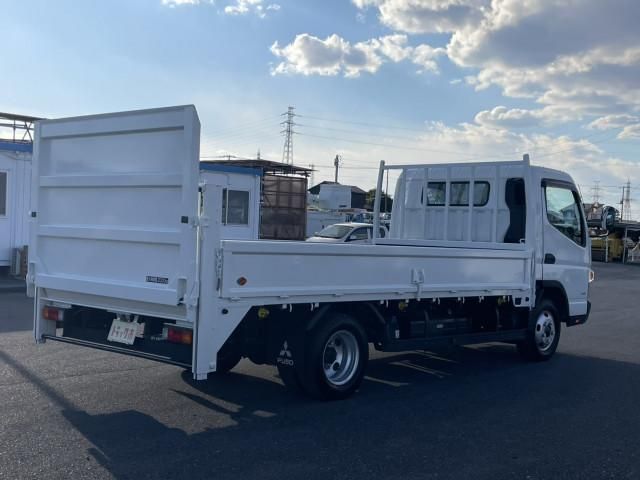 MITSUBISHI CANTER 2016