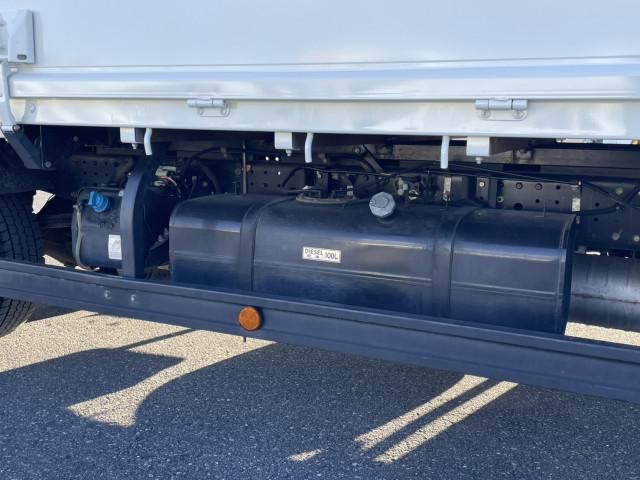 MITSUBISHI CANTER 2016